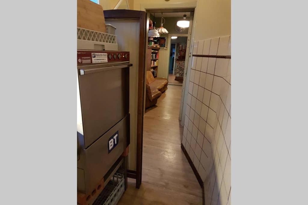 Vakantiewoning In Mol Centrum Met Eigen Bar "Casacuriosa" Kültér fotó