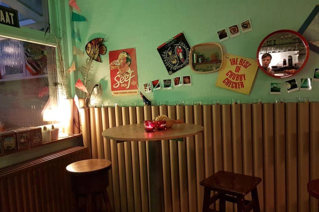 Vakantiewoning In Mol Centrum Met Eigen Bar "Casacuriosa" Kültér fotó